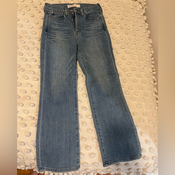 AYR “The Pop” Women's Straight Leg Jeans in LIGHT WASH - Picture 2 of 5
